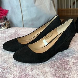 Target Black Wedges